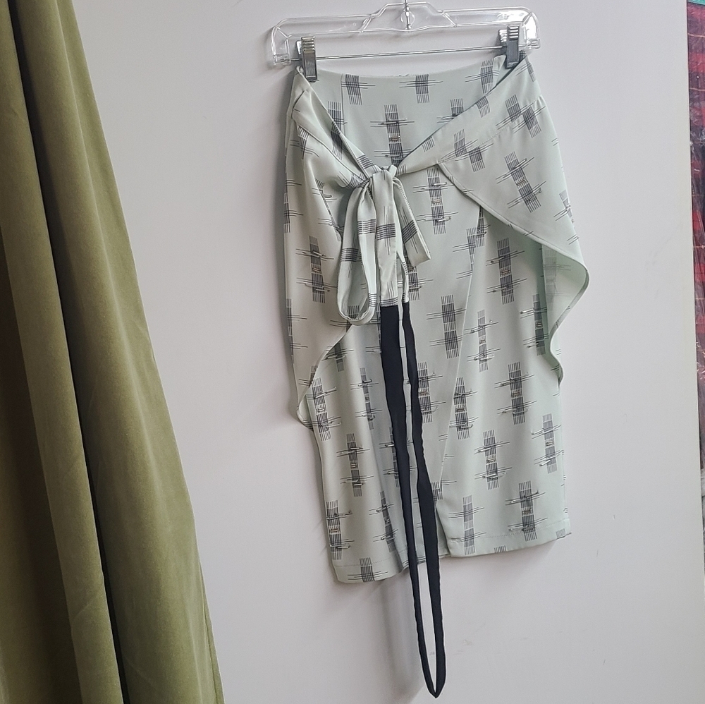 Roomeur 100% Silk Pencil Wrap Skirt